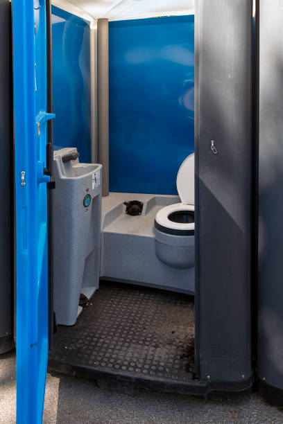 Best Portable restroom trailer rental  in Rexland Acres, CA